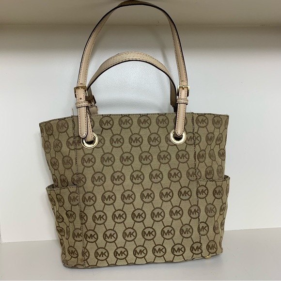 Michael Kors Jet Set EW Signature Tote Monogram Jacquard - Picture 3 of 8